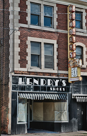 James St, North