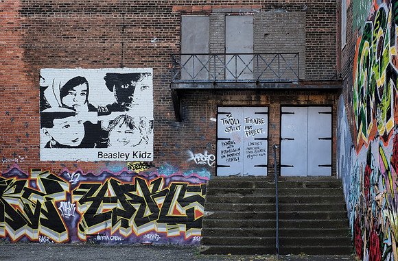 James St, North
