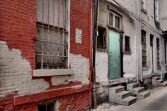John St North