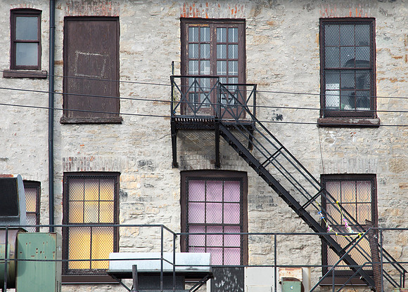 James St, North